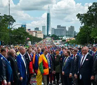 Prefeitura de Curitiba recebe líderes estrangeiros